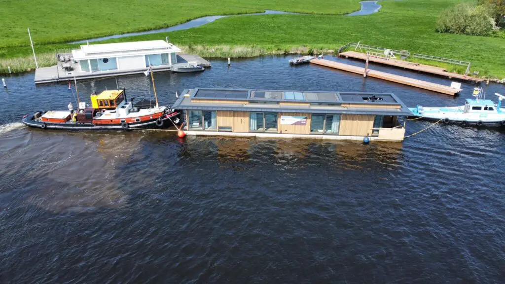 Drijvende woning Warmond